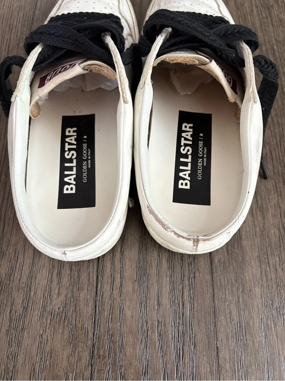 Golden Goose White Leather Low-Top Sneakers with Black Star